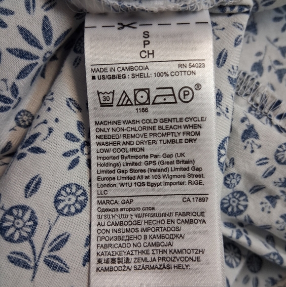 GAP Women's  Size S White and Blue Patterned Shirt - Picture 12 of 15